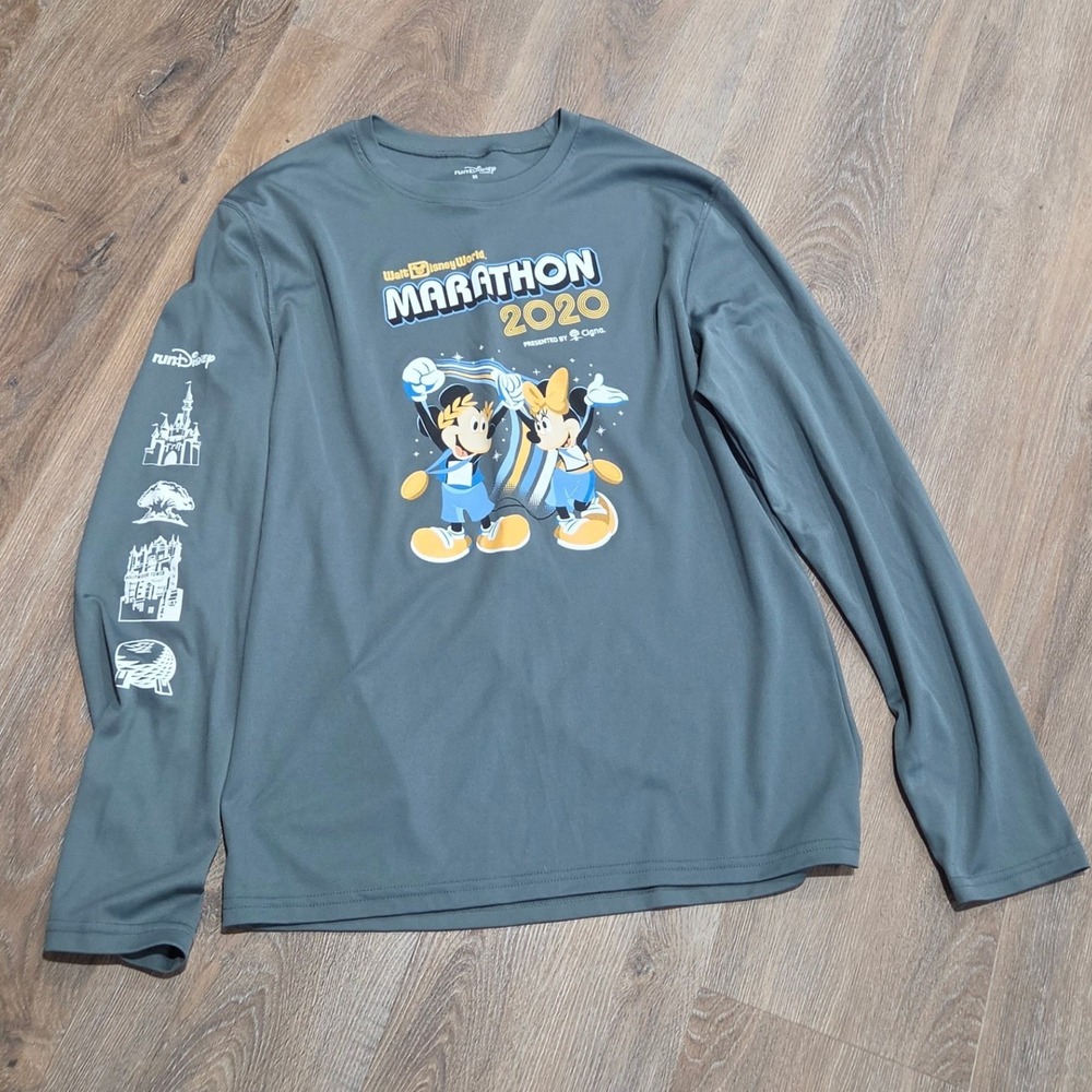 runDisney Walt Disney World Marathon 2020 Long Sleeve Shirt Gray Mickey Minnie M
